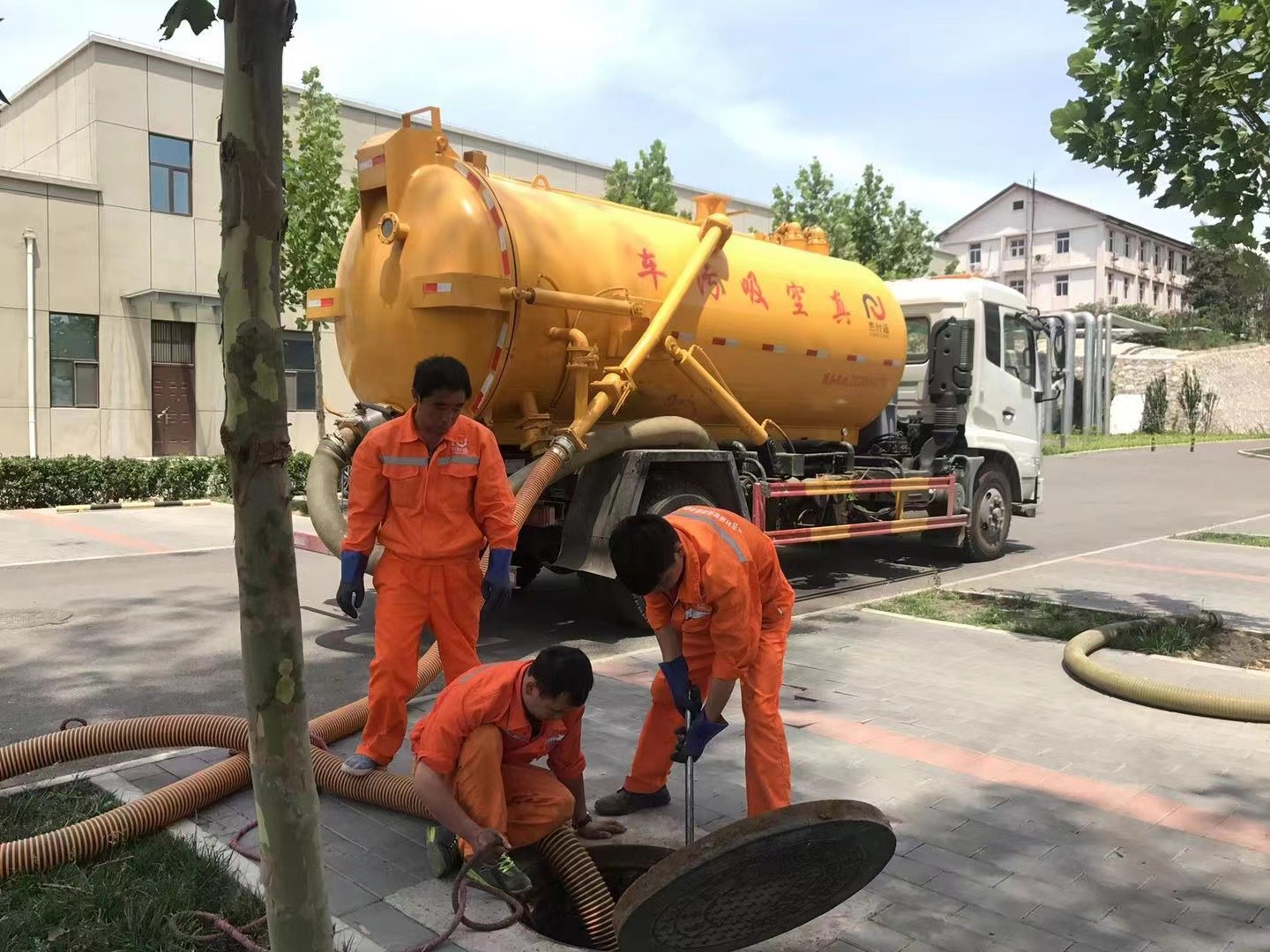 天全化粪池清理与5-8吨吸粪车施工效率分析